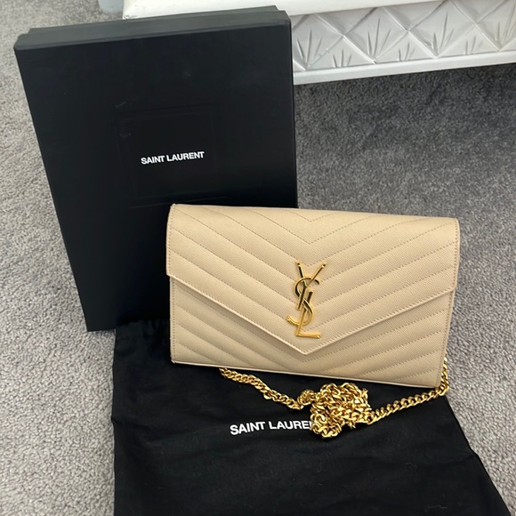 Ysl large monogram wallet on chain like new with box and dust bag - Picture 1 of 4